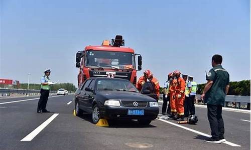 高速道路救援收费标准一般多少钱_高速道路救援一般多少钱